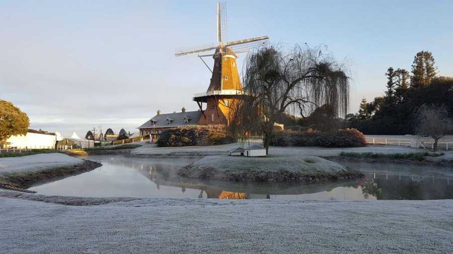 GEADA TRANSFORMOU A PAISAGEM DO MOINHO DA CASTROLANDA NESTA QUARTA