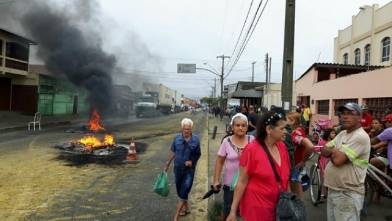 Após manifestação popular Prefeito de Paranaguá anuncia que o Exército foi solicitado para ação de combate à dengue