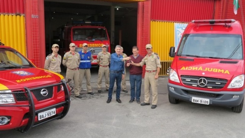 Matinhos: Corpo de Bombeiros recebe dois novos veículos.