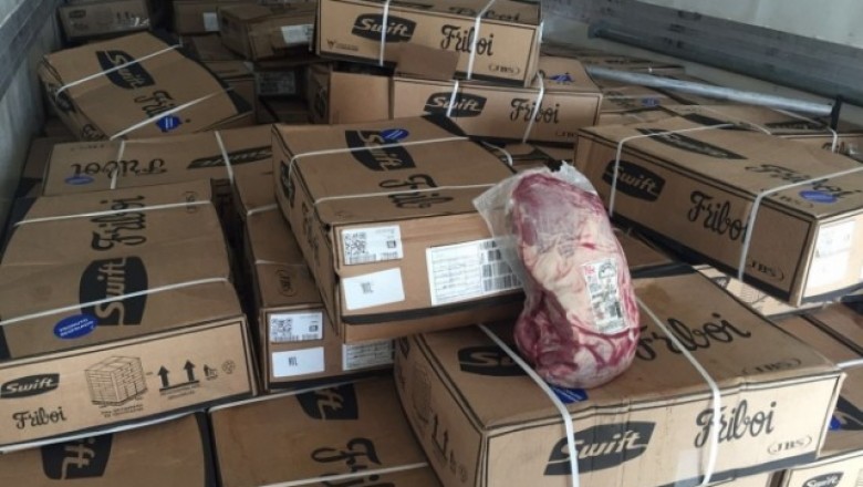 Polícia apreende 6.000 kilos de carne da Friboi vencida
