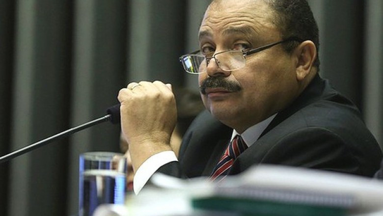 Waldir Maranhão revoga decisão de anular aprovação do impeachment na Câmara