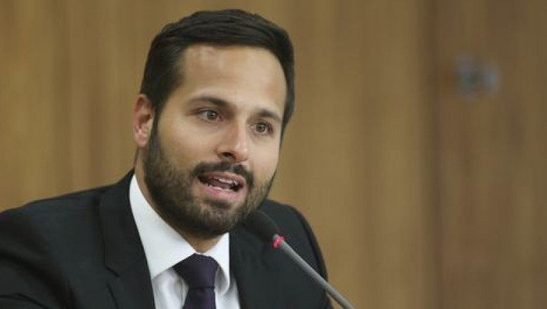 Após críticas, Temer decide recriar Ministério da Cultura