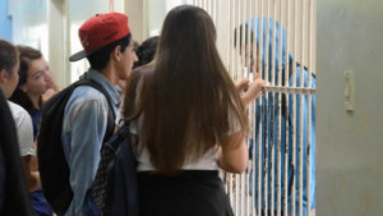 "As ocupações de escolas no Paraná são legítimas". Diz Ministério Publico em nota.