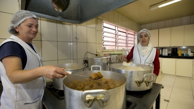 Escolas estaduais começam a receber 80 toneladas de carne bovina