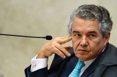 Ministro do STF libera ação que pede abertura de impeachment de Temer