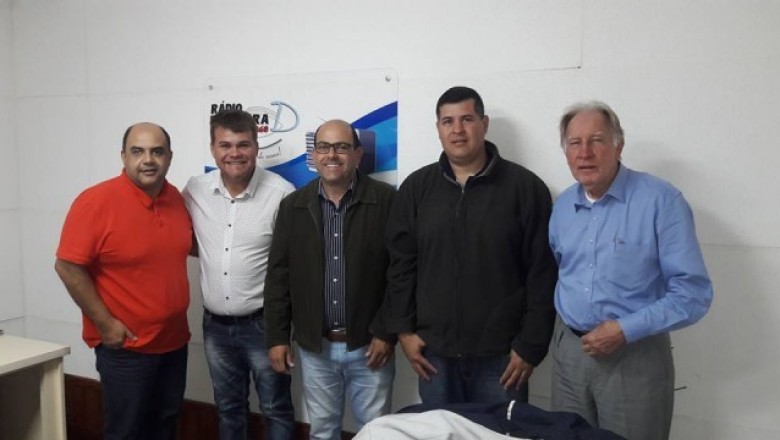 Nesta manhã (3/10) o prefeito Eleito Marcelo Roque e o vice Arnaldo Maranhão concedem entrevista na Rádio Difusora