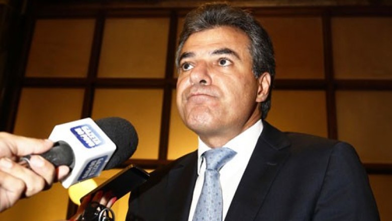 Para analistas, não é hora de Richa vender estatais