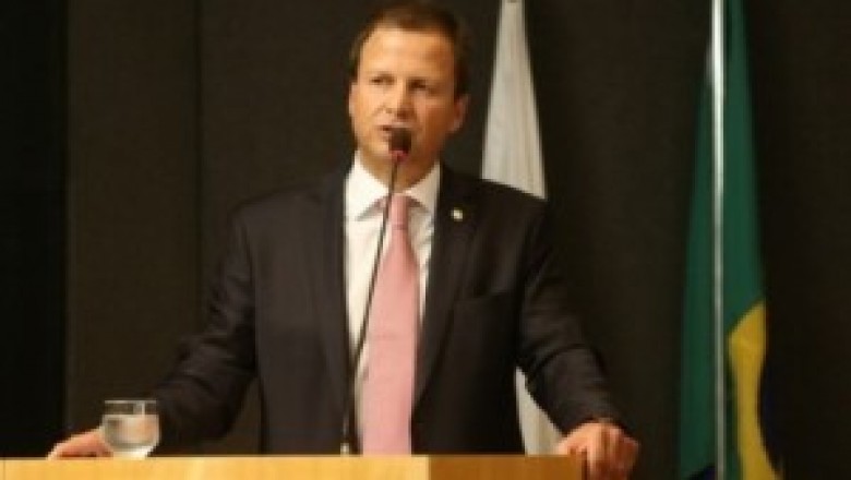 Em artigo, Lamachia defende reforma política urgente e efetiva