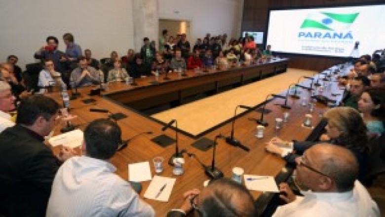 Pais e diretores pedem apoio e governo anuncia novas medidas contra invas&otilde;es