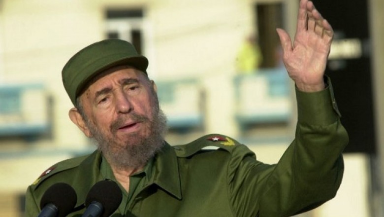 Fidel Castro morre aos 90 anos