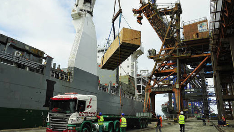 Porto de Paranaguá tem aumento na movimentação de cargas em 2016