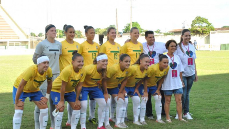 Há 5 anos, Paranaguá recebia a Seleção Brasileira de Futebol em jogo oficial