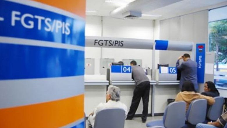 Nascidos em março e abril recebem benefício do PIS nesta quinta