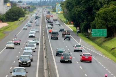 Mais de 200 mil veículos devem trafegar pela BR-277 neste carnaval