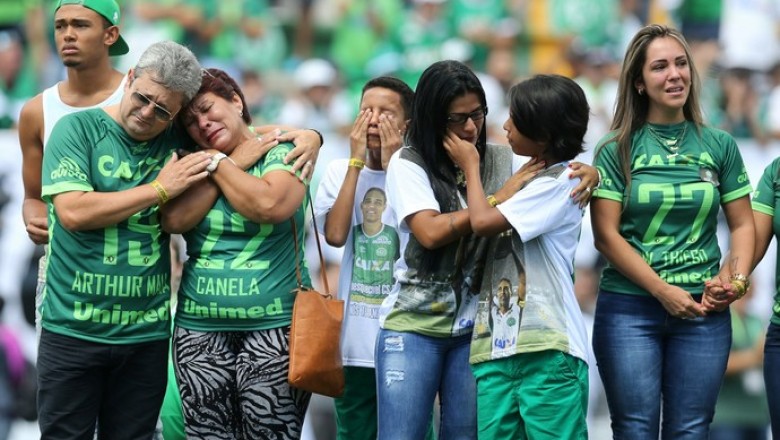 Viúvas entram com ação trabalhista contra Chape; clube marca reunião