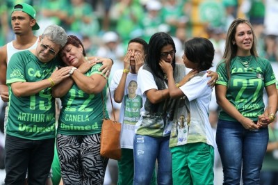 Viúvas entram com ação trabalhista contra Chape; clube marca reunião