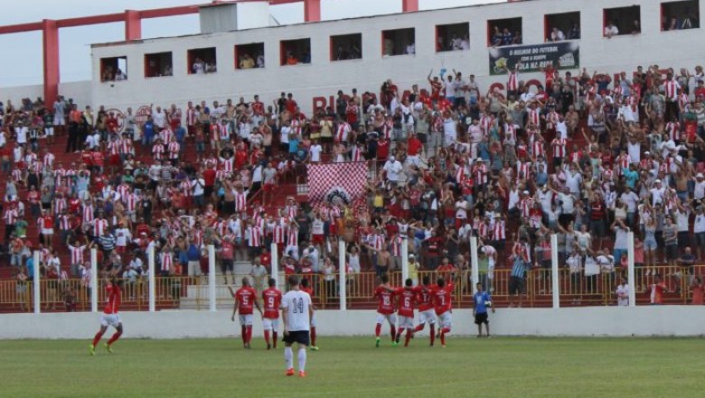 Rio Branco faz três a zero e vence PSTC  em casa no Campeonato Paranaense