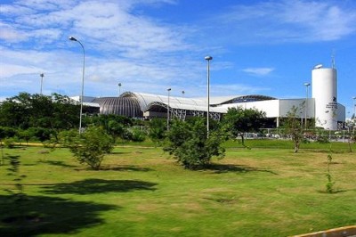 Grupos estrangeiros arrematam aeroportos; governo arrecada R$ 3,7 bilhões