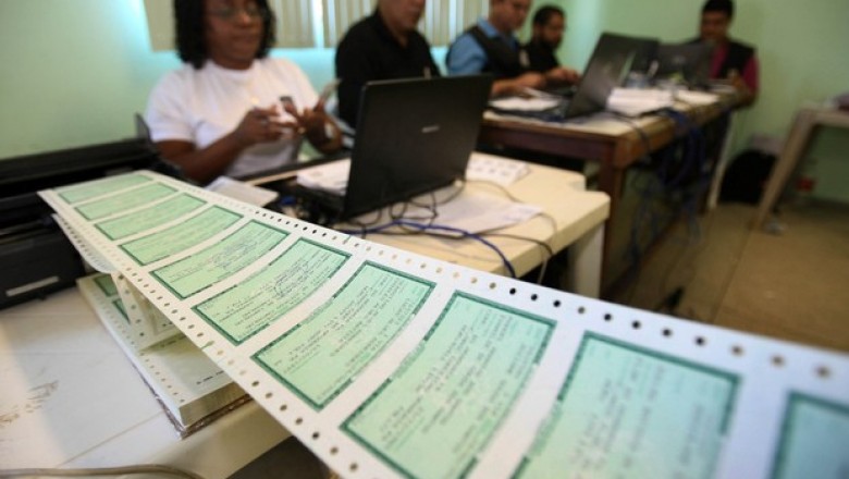 Pais poderão fazer identidade dos filhos nesta quinta-feira, 23 em Paranaguá