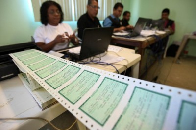 Pais poderão fazer identidade dos filhos nesta quinta-feira, 23 em Paranaguá