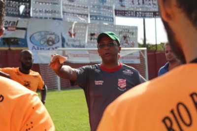 Rio Branco enfrenta o Coritiba no Couto Pereira e luta para não cair 