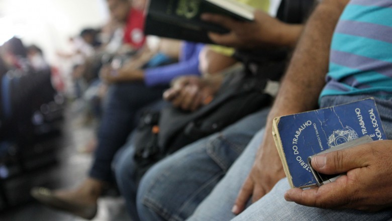 Desemprego atinge 13,5 milhões de pessoas e tem a maior taxa desde 2012 