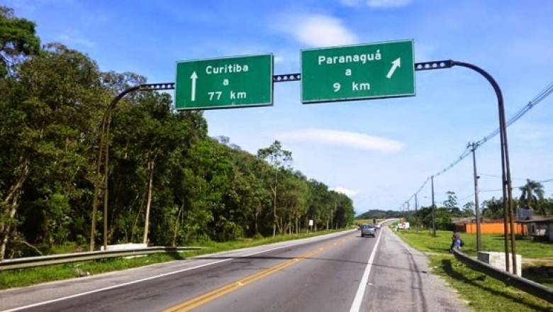 Tr&aacute;fego de caminh&otilde;es em rodovias federais do Paran&aacute; &eacute; restringido 