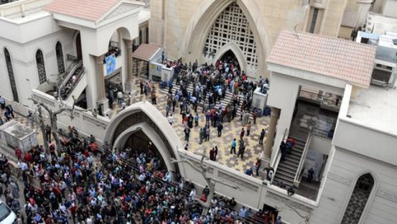 Ap&oacute;s ataques, presidente do Egito decreta estado de emerg&ecirc;ncia de tr&ecirc;s meses