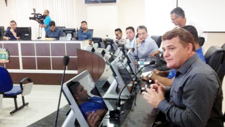 Reunião entre transportadoras e caminhoneiros acontece na Câmara Municipal de Paranaguá