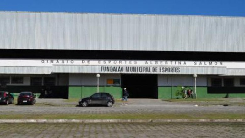 Escolinha de basquete começou no Ginásio de Esportes em Paranaguá