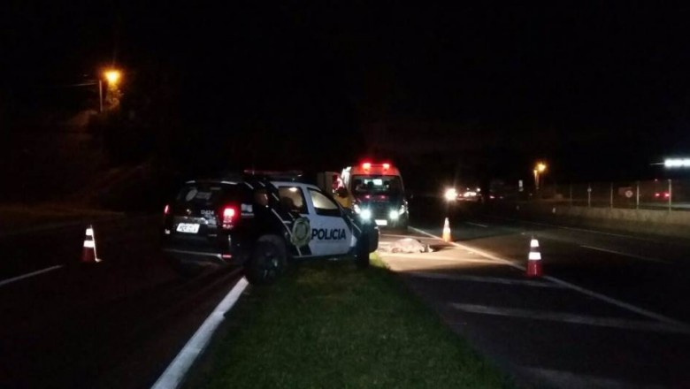 Idoso desce de ônibus e morre atropelado na BR-376