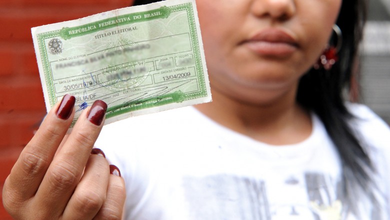 Quem não votou nas últimas eleições deve regularizar situação até 2 de maio