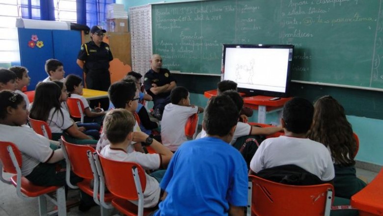 Guarda Civil Municipal inicia programa de combate às drogas nas escolas