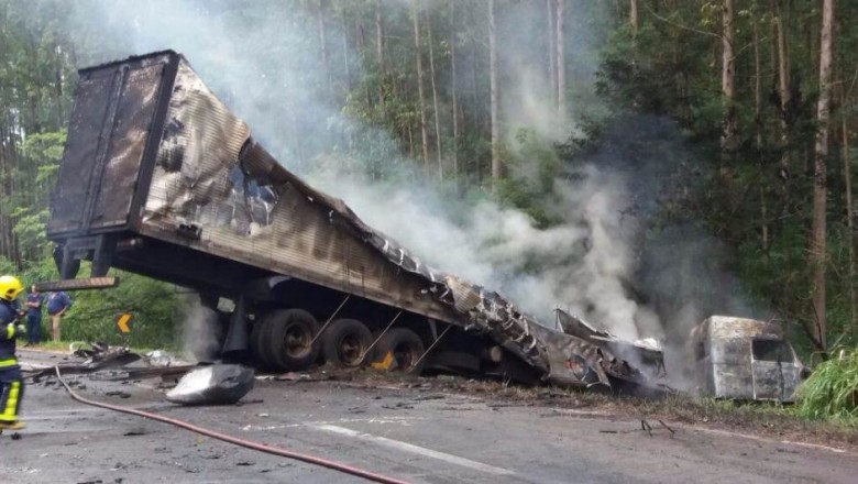 Grave acidente deixa um morto e interdita a PR-445