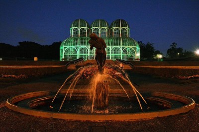 Jardim Botânico: Estufa ganha iluminação verde pela segurança no trabalho