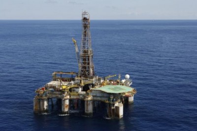 Governo faz leilão para exploração de petróleo em três estados