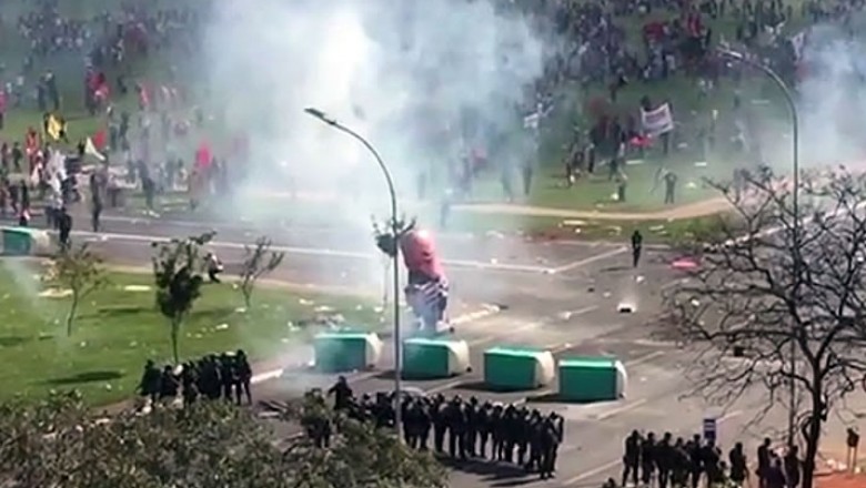 Temer aciona as Forças Armadas para restabelecer a ordem na Capital federal