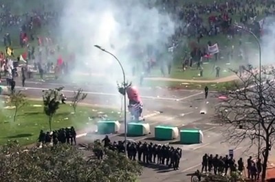 Temer aciona as Forças Armadas para restabelecer a ordem na Capital federal