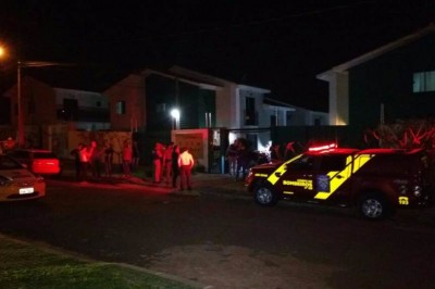 Policial reage a assalto e fica em estado grave; esposa morreu