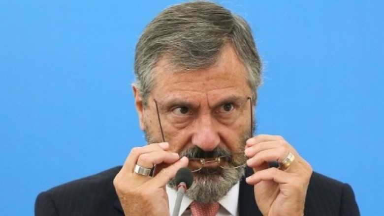 Temer troca comando dos ministérios da Justiça e da Transparência