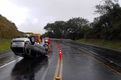 Motorista escapa ileso de acidente na BR-376