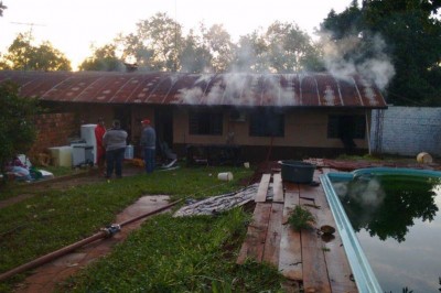 Vizinhos resgatam criança de 5 anos de incêndio