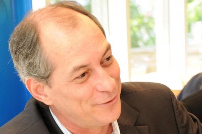 PT volta a falar em Ciro Gomes como candidato do partido à presidência