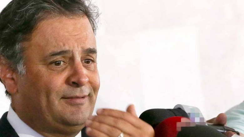 A&eacute;cio pede ao STF que adie decis&atilde;o sobre sua pris&atilde;o