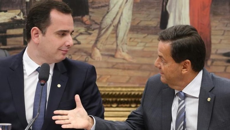 Relator vota por admitir denúncia contra Temer e governo articula frentes para barrar autorização