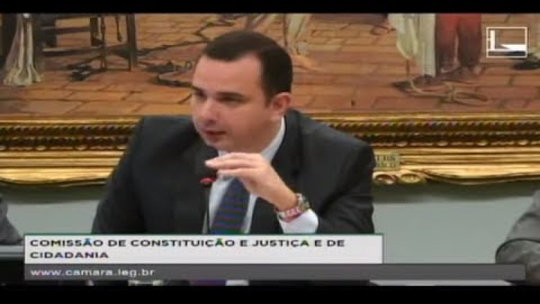 Deputados da base retiram inscrição para debater denúncia contra Temer; assista AO VIVO