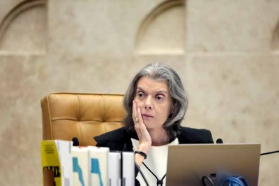 Procuradores veem resistência de Cármen Lúcia a reajuste de salários