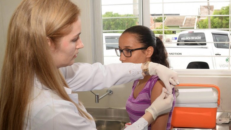 Paraná se prepara para mais uma vacinação contra a dengue