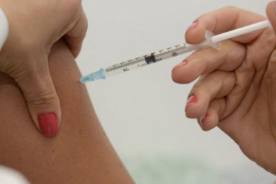 Quase 6 mil pessoas já foram vacinadas contra a dengue em Paranaguá 