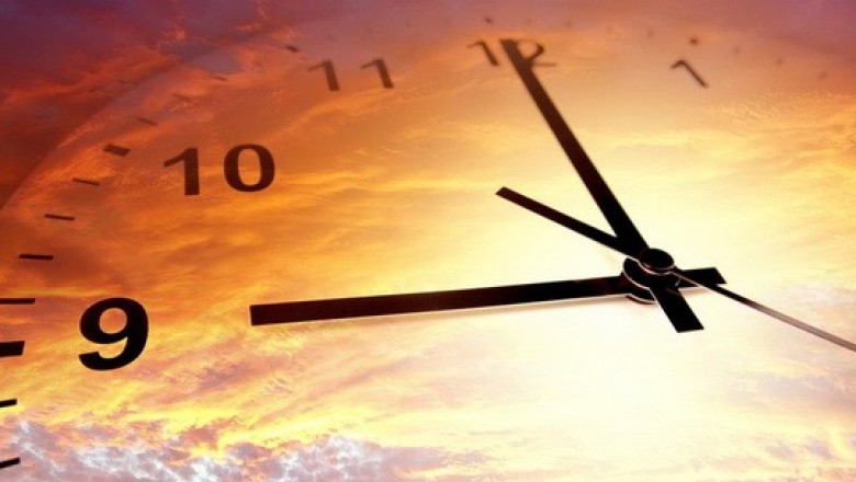 Horário de Verão começa neste domingo em três regiões